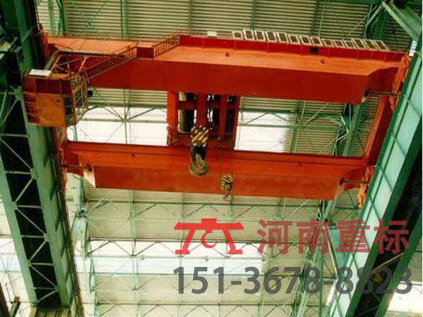 雙梁鑄造橋式行車的隔熱板設(shè)計如何抵御高溫輻射